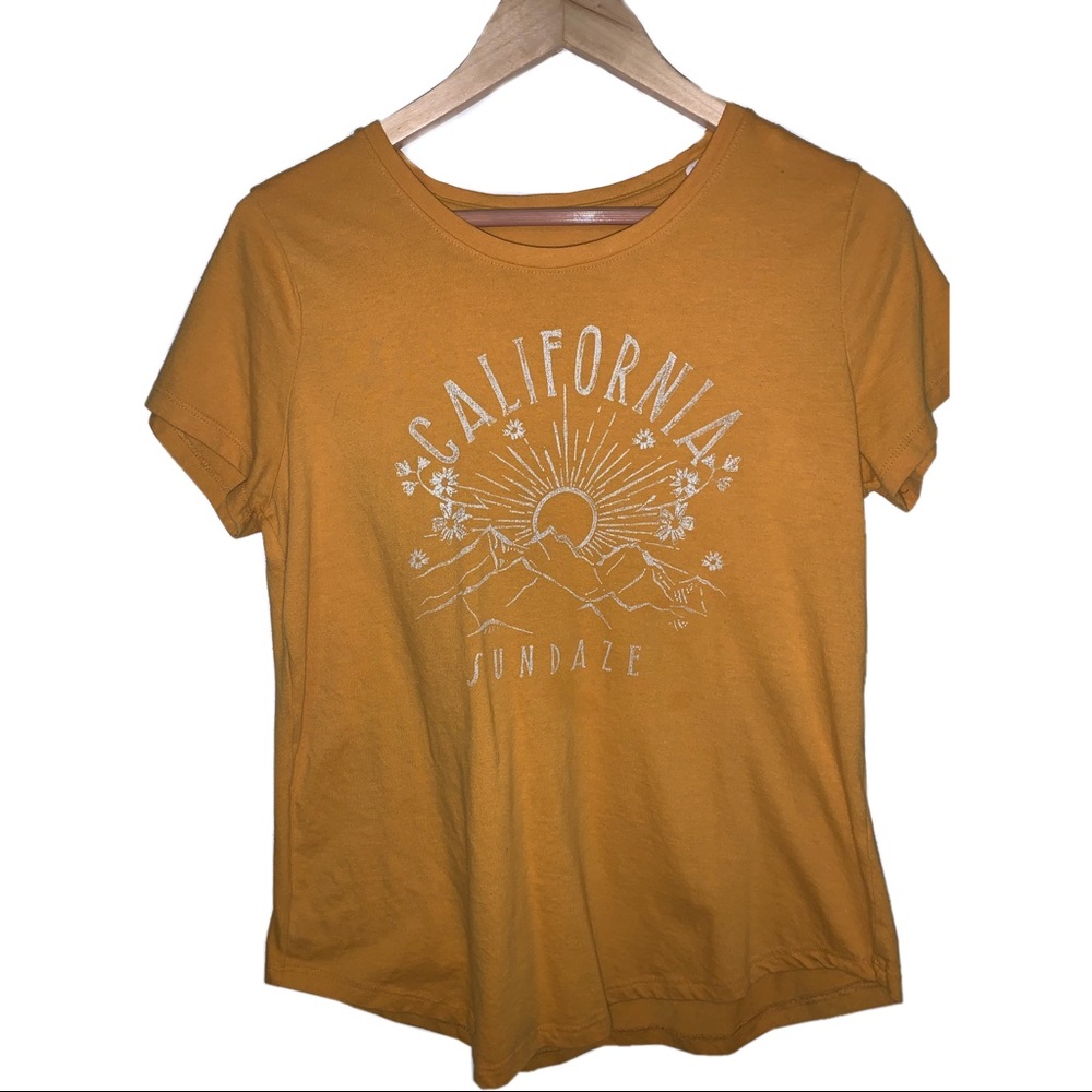 Women’s T shirt